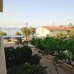 Constantsia Aparthotel