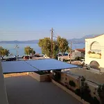 Constantsia Kato Assos