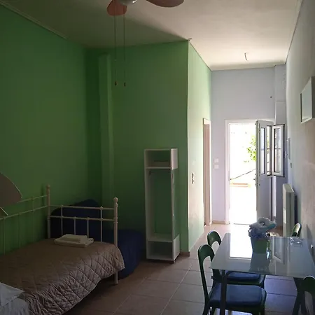 βίλλα κωνστάντσια 2*