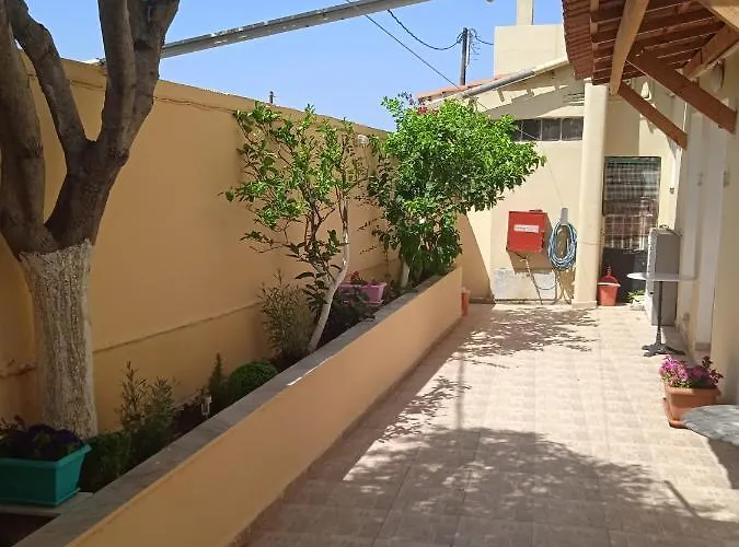 Constantsia Aparthotel Kato Assos