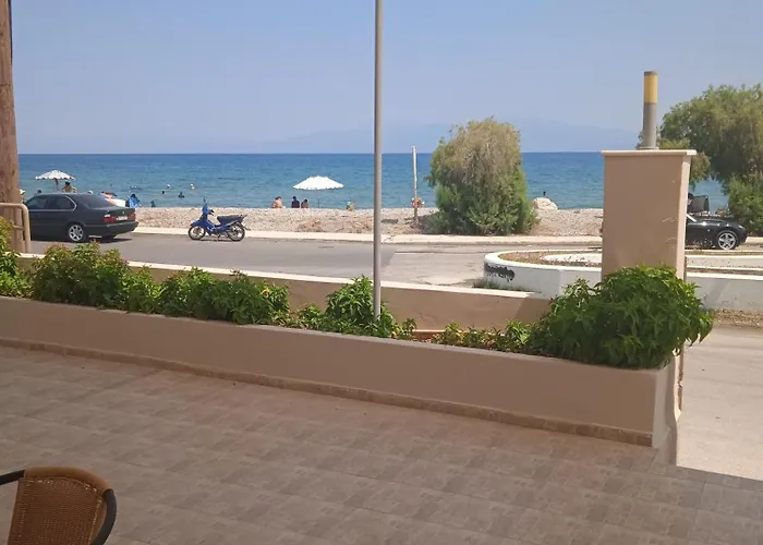 Constantsia 2* Kato Assos