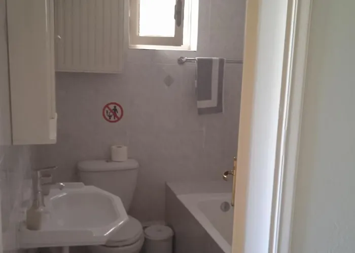 Constantsia Aparthotel 2*